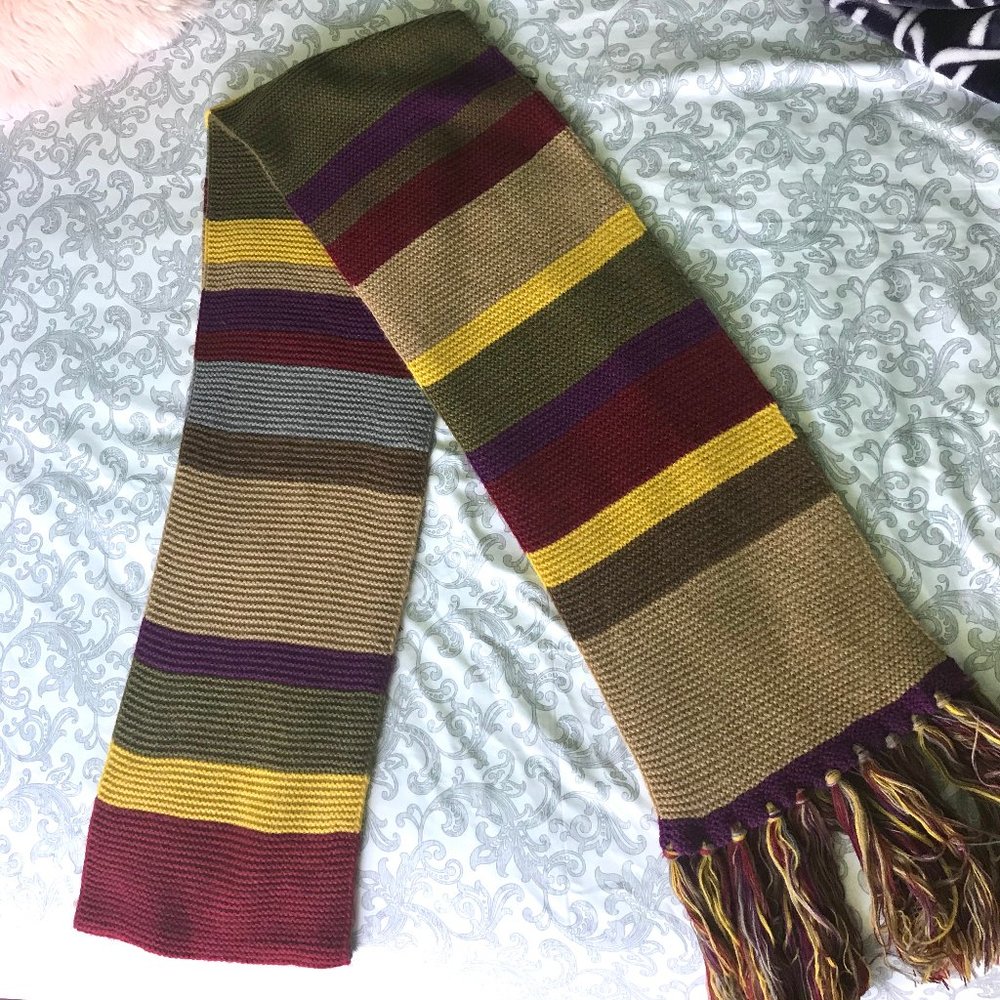 Doctor Who scarf - 4th doctor